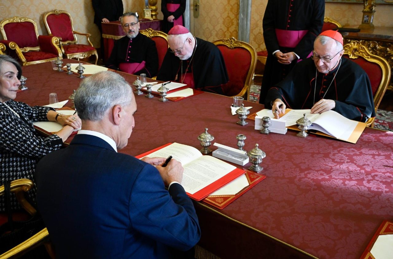 Holy See signs agreement with Honduras