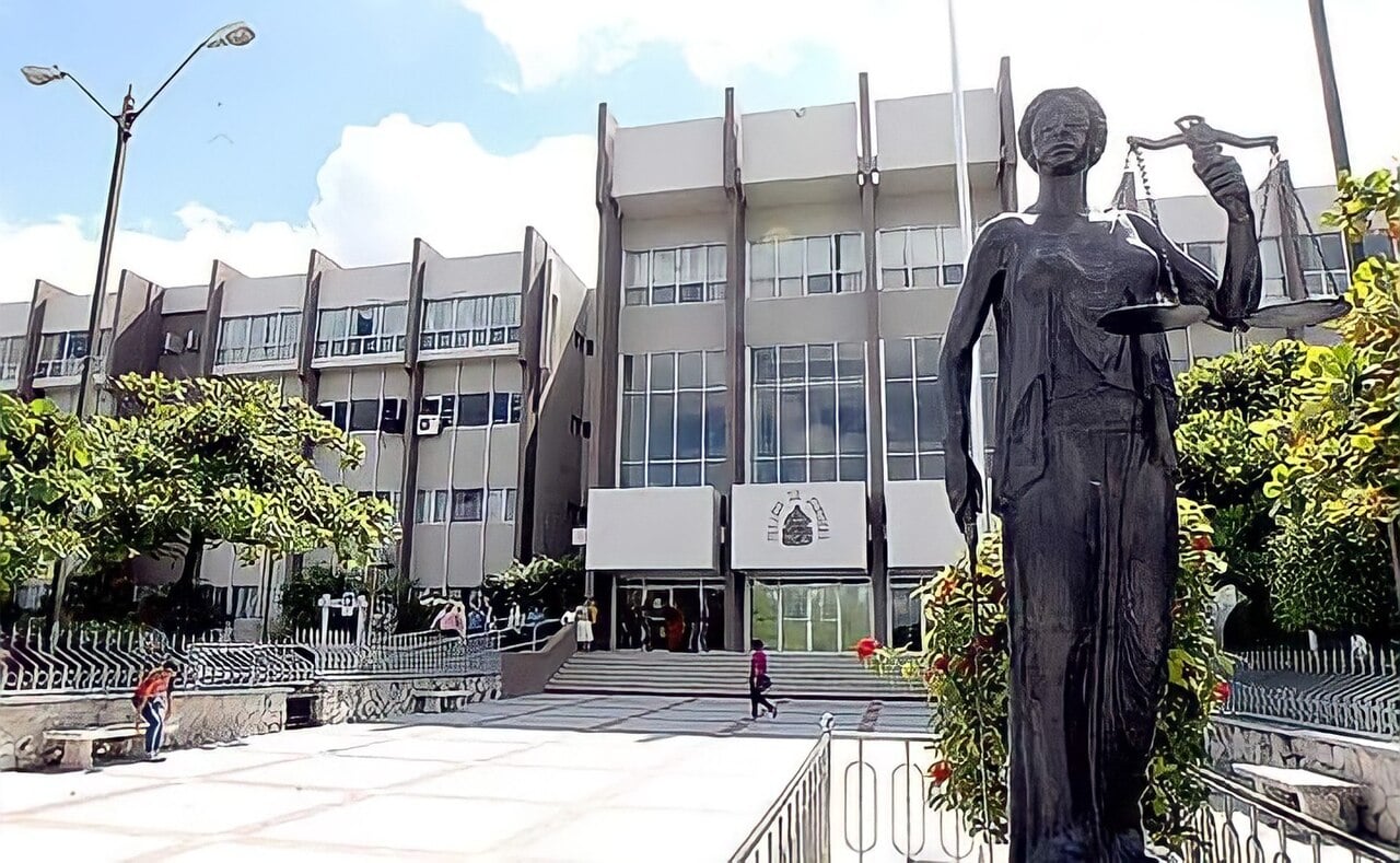 Honduras Convicts Ex-Chief Over Lost Jewelry