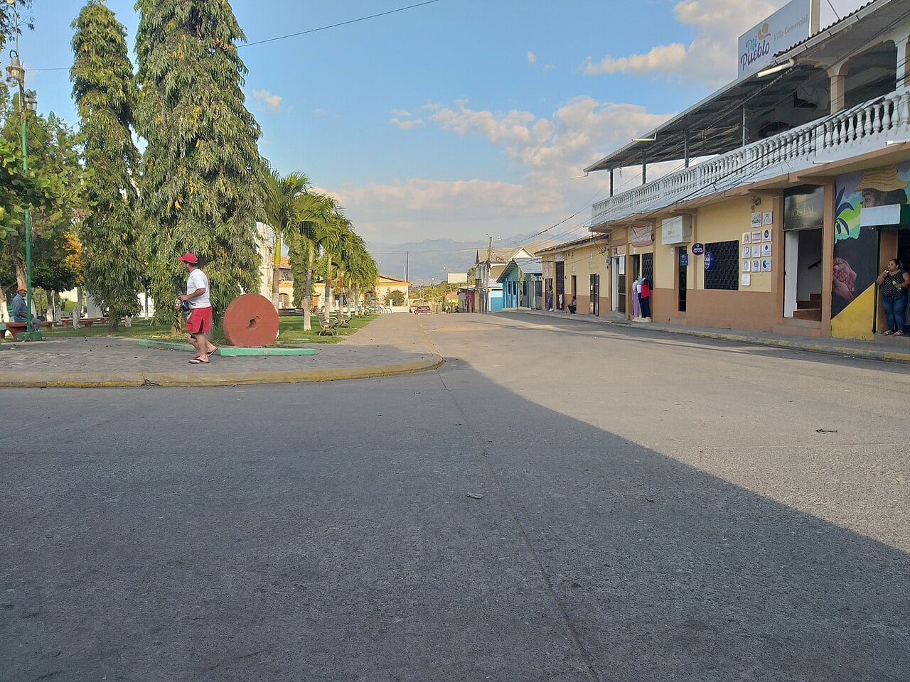 Honduras Shooting Kills 3 at Village Home